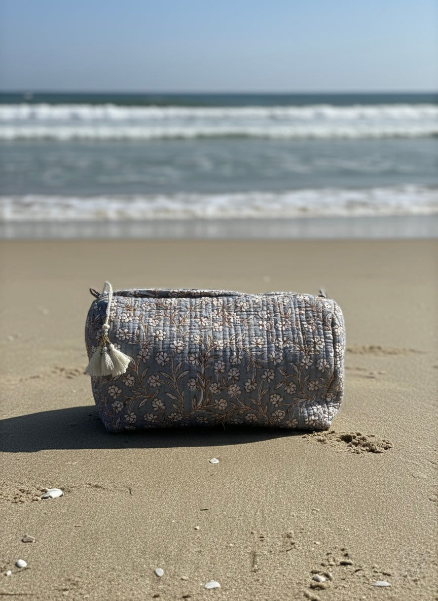 Toalettmappe - grå blå blomstret