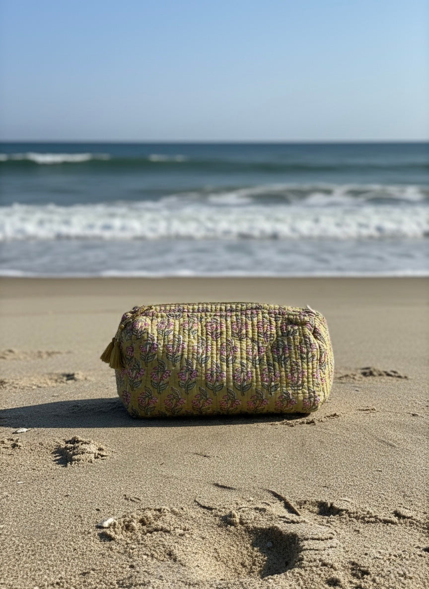 Toalettmappe - mustard blomstret