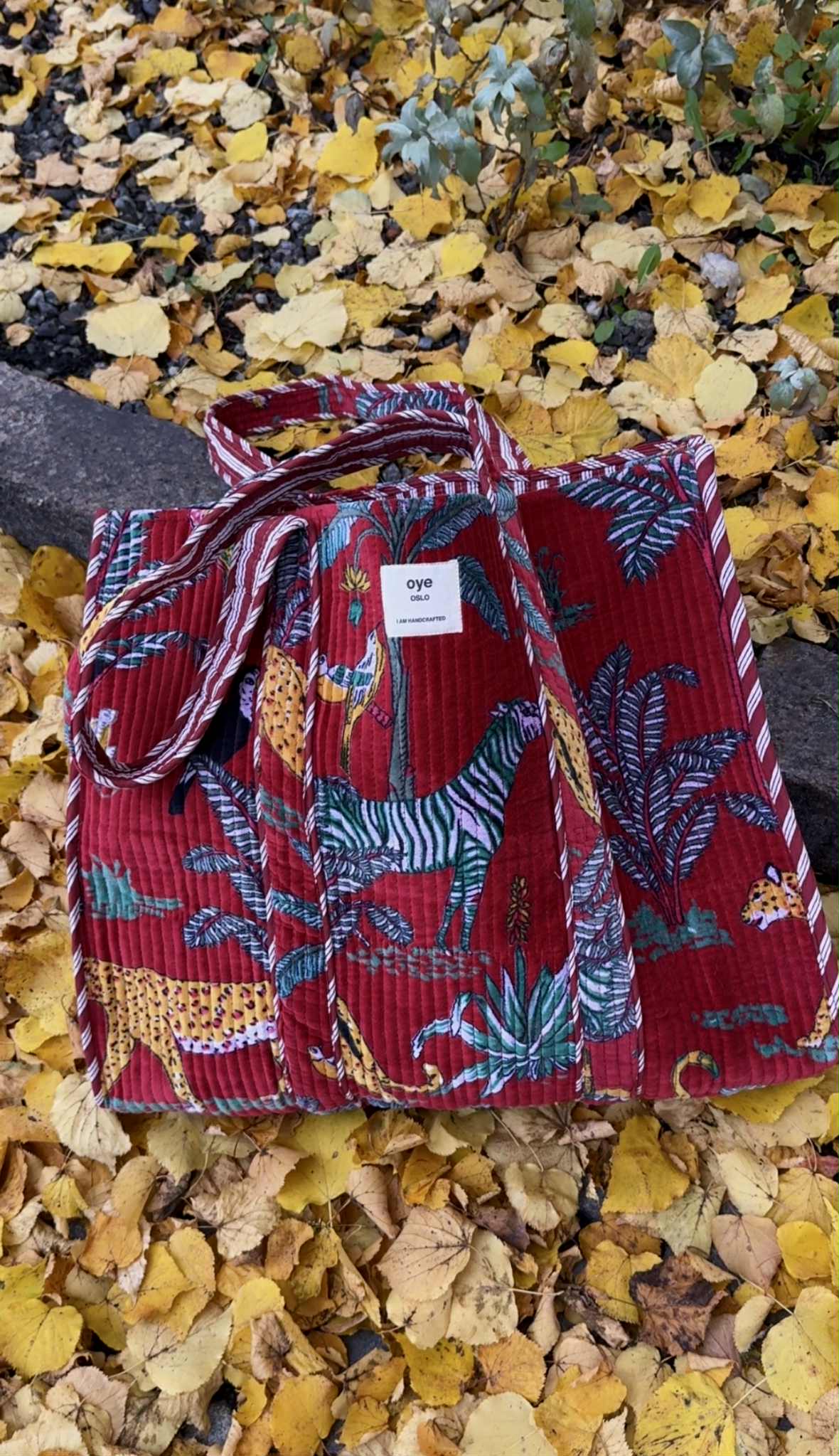 Velvet toteveske - vinrød safari