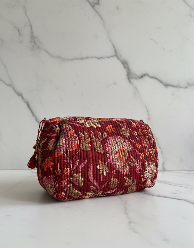 Toalettmappe - rød blomstret